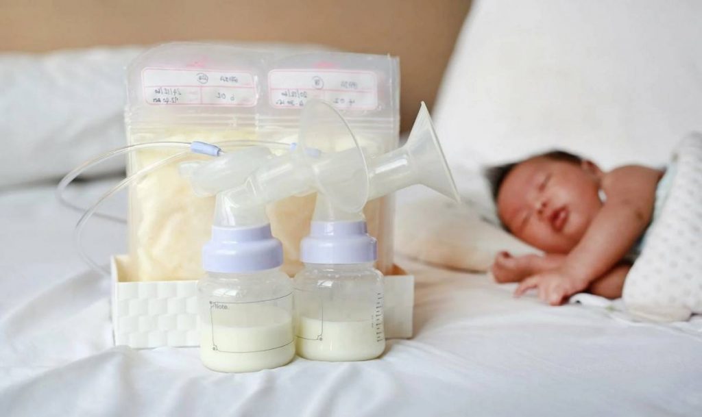 cách bảo quản sữa mẹ dùng trong ngày
